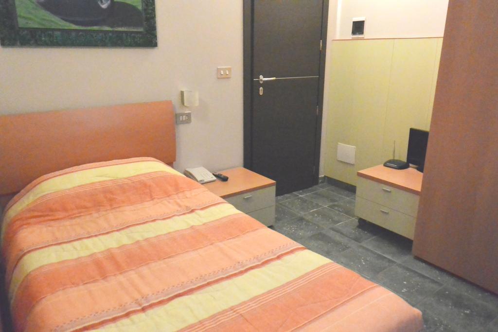 Hotel Balbo Τορίνο Δωμάτιο φωτογραφία