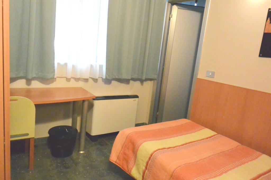 Hotel Balbo Τορίνο Δωμάτιο φωτογραφία